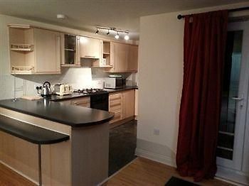 Clifton Rooms Вулвергемптон Экстерьер фото